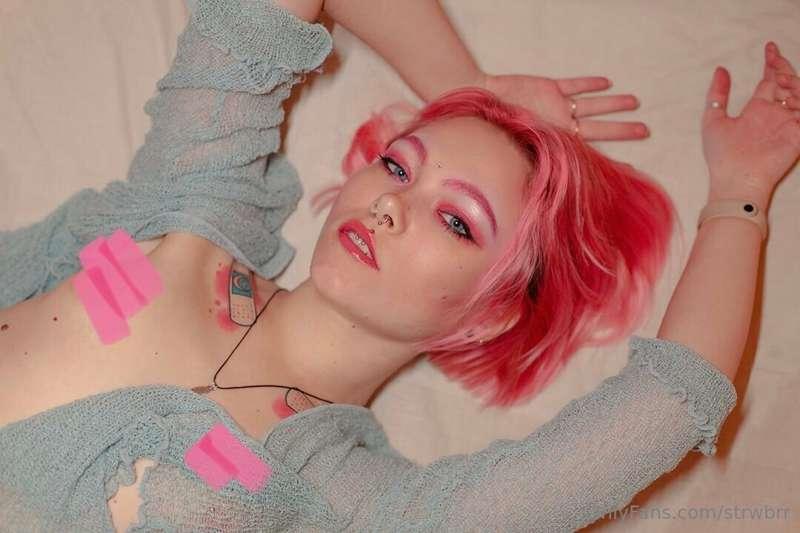 My favorite photo with pink hair🌸