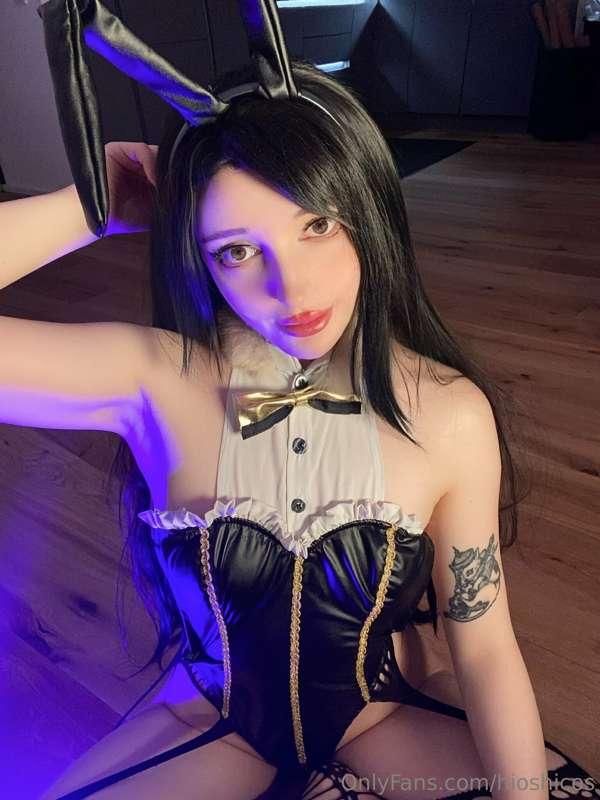 What do you think, are these pics better with the blue light..