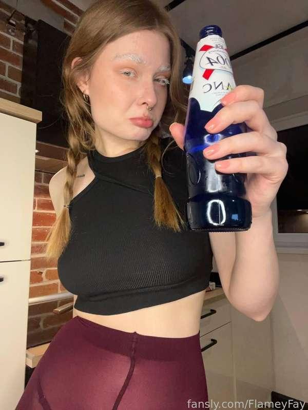 Me + Beer 🍺

✦ #tiny #petite #slimthick #bigass #pussylips #booty #ass #butt #fyp #waifu ✦