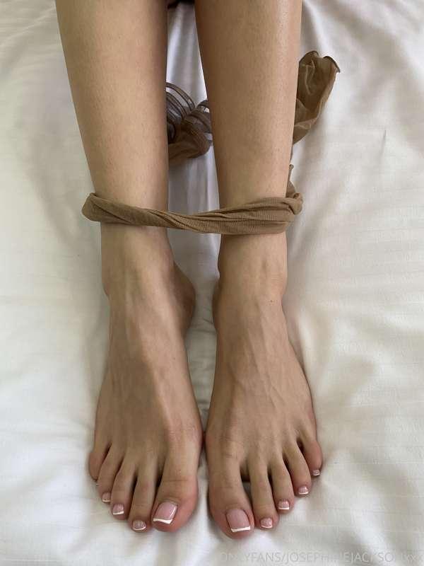 Shall we play? Tie them tighter or maybe spread them apart? ..