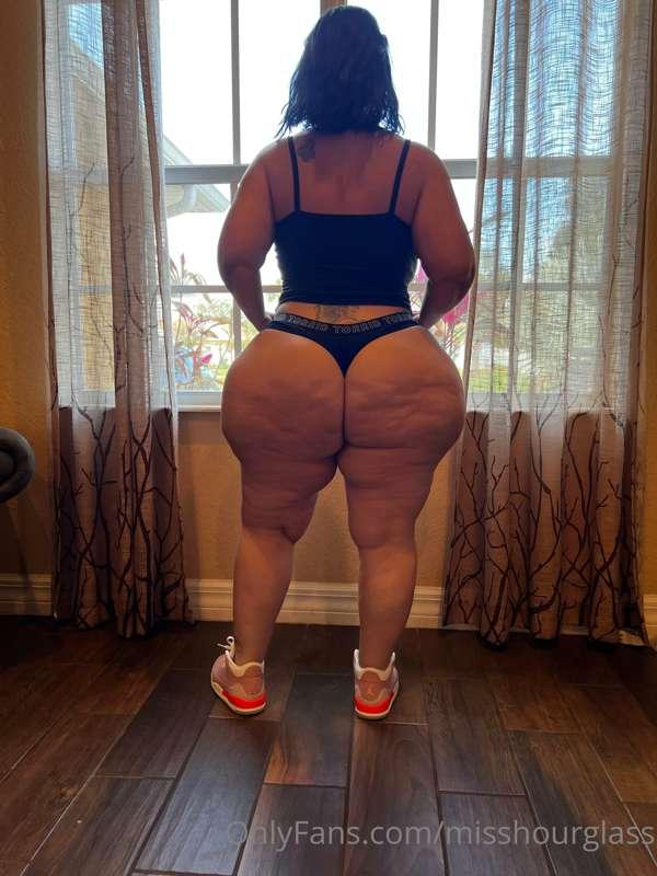 misshourglass image #2