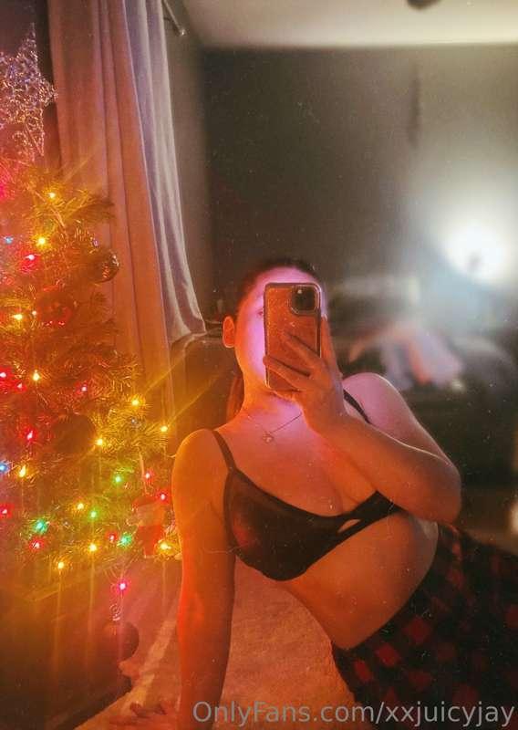 Feeling christmassy;)