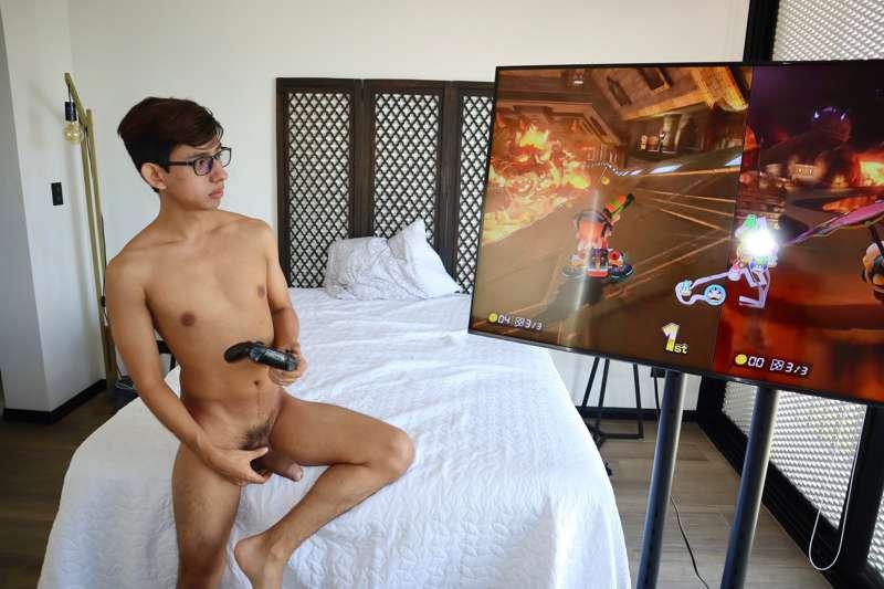 dannysanders image #1