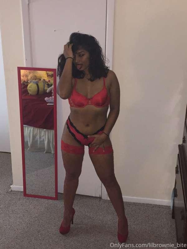 Did a lil photo shoot for you😉🥰