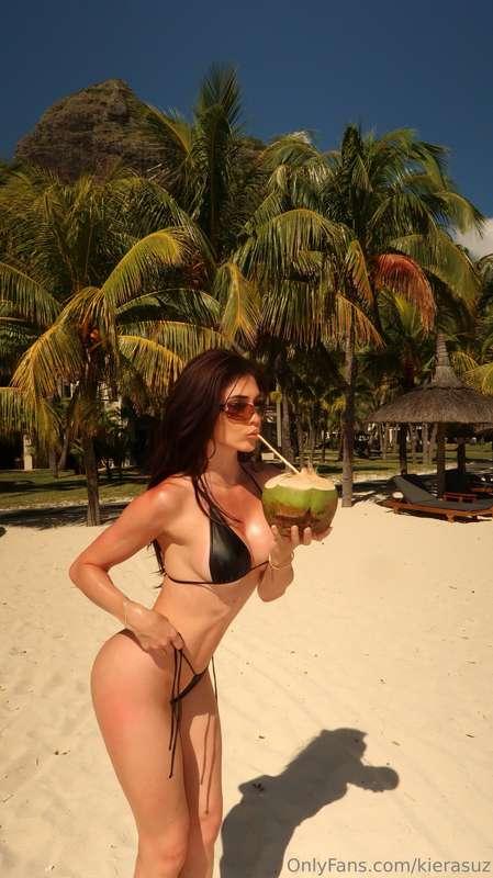 Sweet and drippy…🥥💦 sort of like me 😈