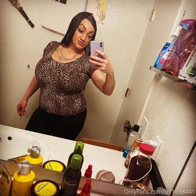 shaunita8 image #1