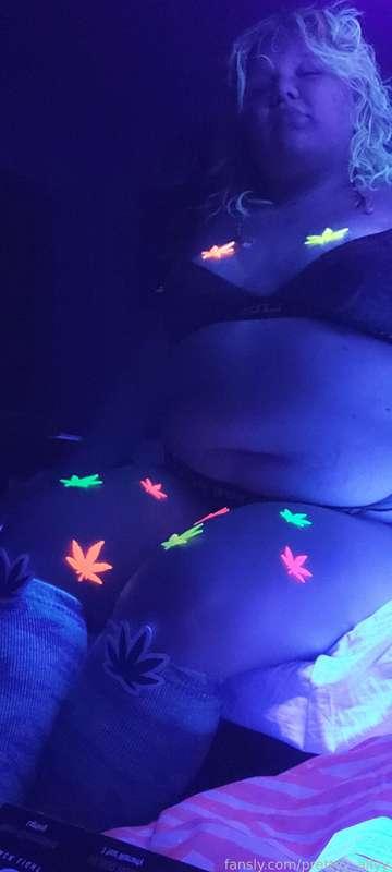 Been excited to show y'all some of my new rave accessories 





#tease #tits #ass #pussy #seminude #nonnude #body #puppygirl #girlnextdoor #blonde #egirl #sub #fyp #college #collegegirls #collegegirl #teen #teens #amateur #pet #young #desperation #lingerie #cutec#bbw #chubby #fat #rave #edm #ravegirl #party #partygirl #blacklight #uv #weed #stoner #leaves