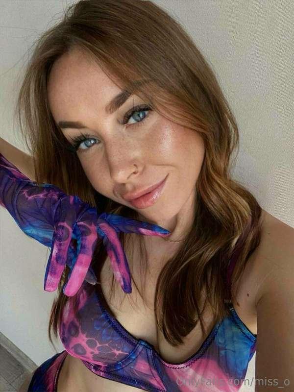 Check 👉@tanya_parker💞
Busty cute @tanya_parker loves riding ..
