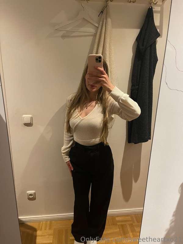 Went to my grandpas birthday today🥰 Hope you like my outfit ..