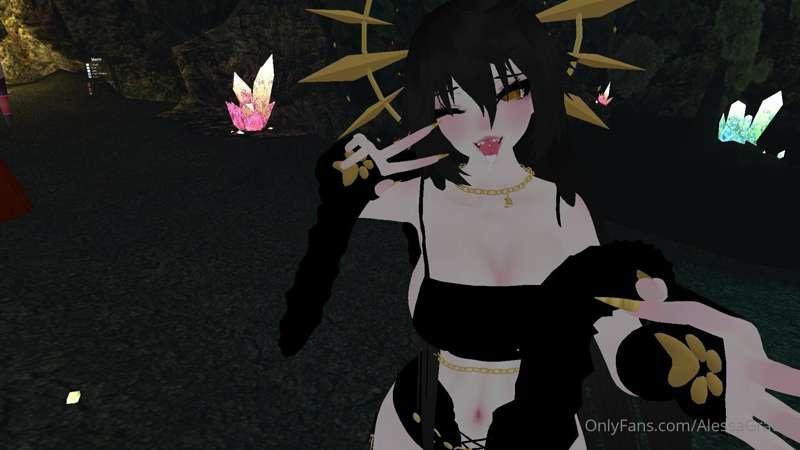 Having fun with these DPS models in vrchat! Come find me und..