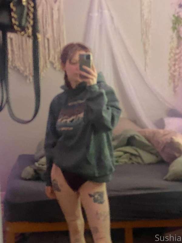 buns!!! do y’all want the hitachi video? 0.0