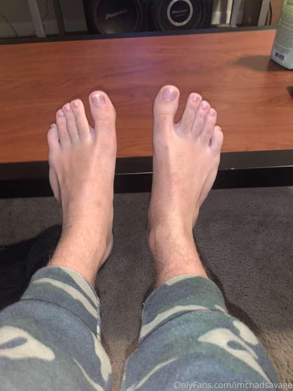 Some pictures of my feet for y’all ☺️