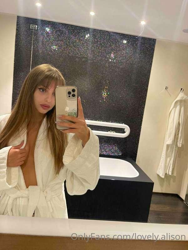 😻 And now I want very dirty games, because I'm very horny.....