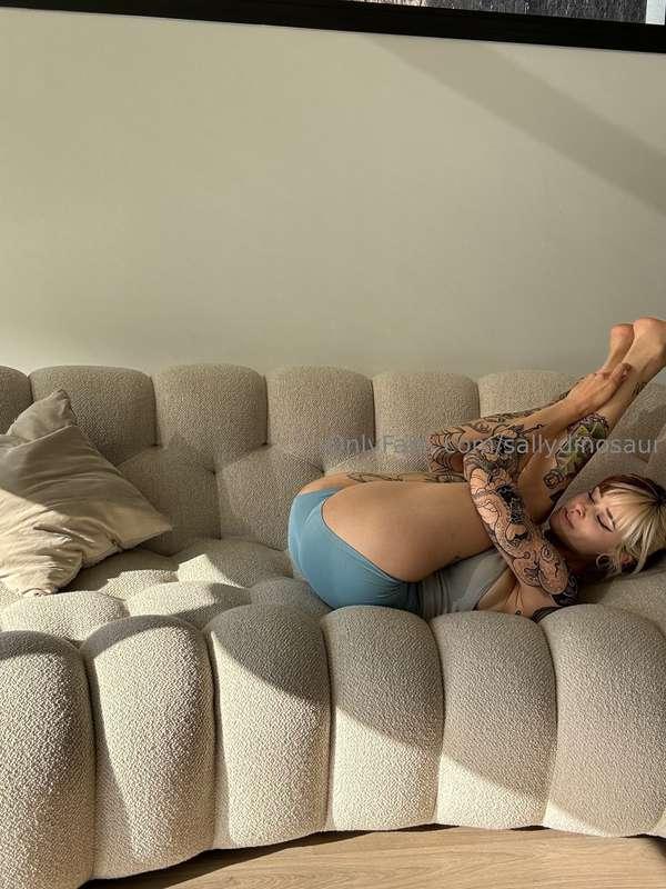 sallydinosaur image #0