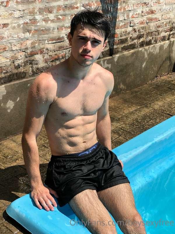 quien viene a la pile climatizada conmigo??? para divertirno..