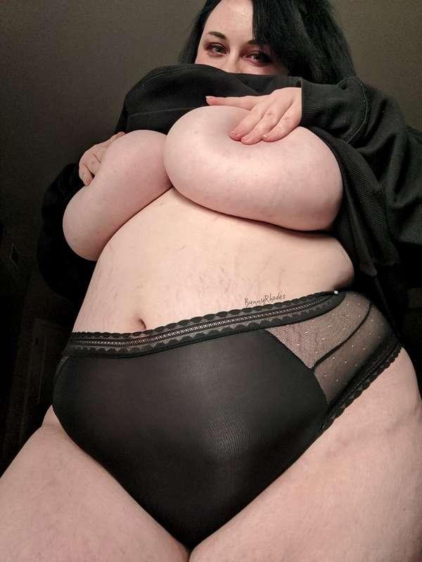 hi ummmm i'm horny
