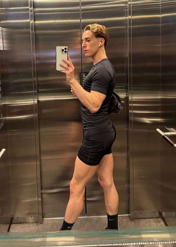 A sexy photo in the elevator coming home after a long workou..