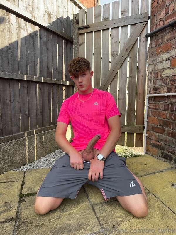 alo_twink image #1