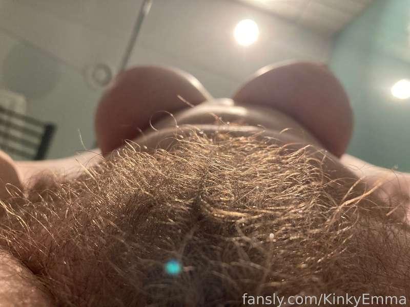 Wanna ride your face like this… 

#hairypussy #hairycunt #POV #facesitting #faceriding #hairy #underneath