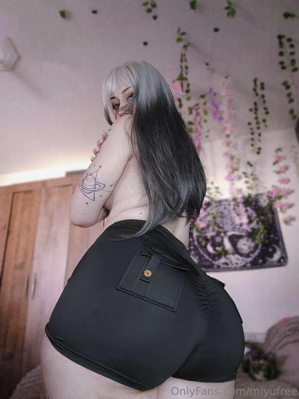 check my VIP page for more explicit content ~ @maidmiyu 