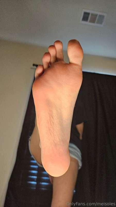 Time to worship my big sweaty feet
