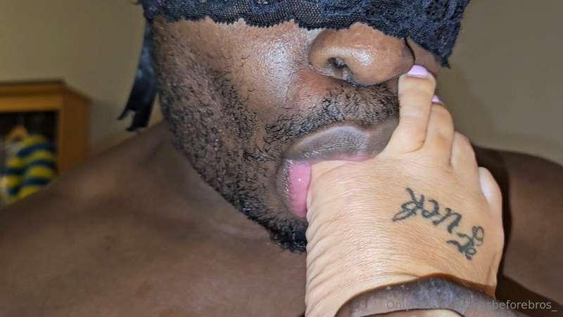 toesbeforebros_ image #4