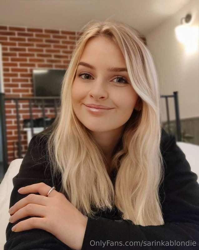 Tady si fakt přijdu roztomilá, co myslíš? 🤭🖤