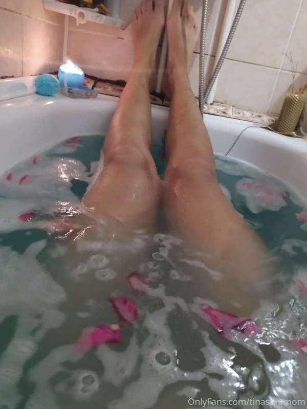 Stepson you have full right to join me in bath 💜