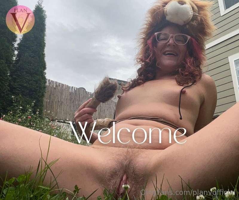 Pussy is so glad you are here! She is eager to come out and ..