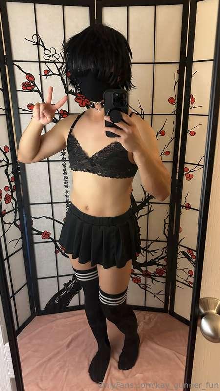 Loving the metal cock ring! Nice and heavy 💜 