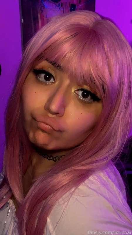 I'm going to stick with the pink wig for awhile :) 
I wanna try cute softer sets