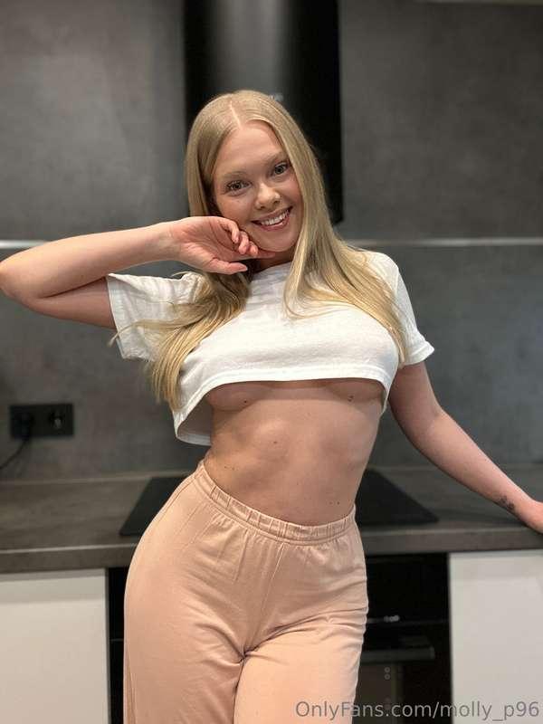 What do you think of my home outfit? I think it's very cute,..