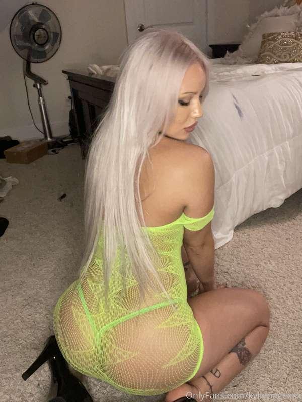 **Is this something I should wear?🙈**