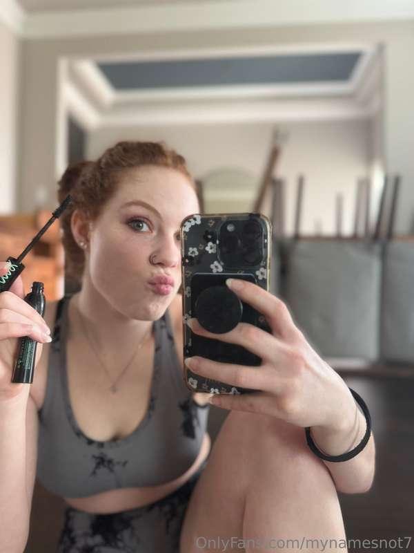 It’s literally way too fucking early to be making my face lo..