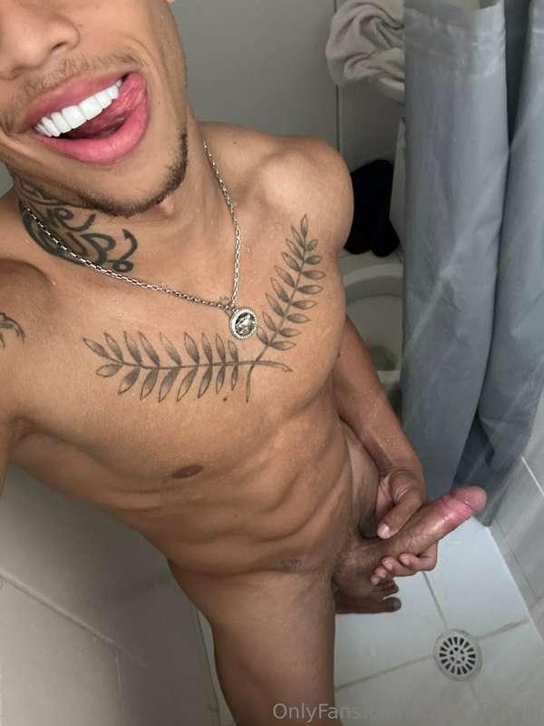 lucas_ferraiii image #2