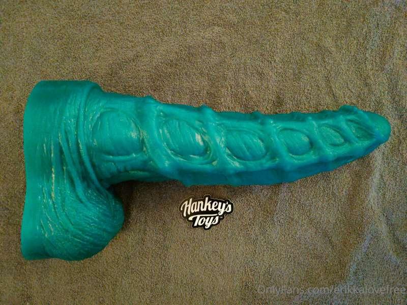 Got my new toy from Mr. Hankey! SEAHORSE XXL! I also made a ..
