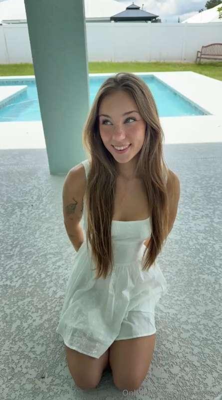 on my knees, ready to please 😇