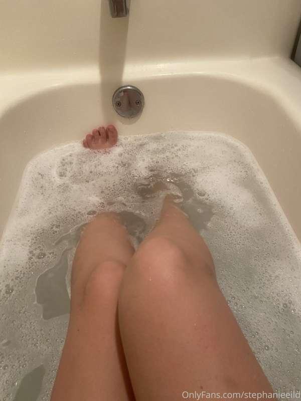 Bath time! Who wants to shave my legs? Don’t mind my battle ..