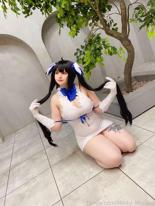 Do you like ponytails??(○｀ 3′○)

#fyp #thick #bigboobs #curvy #babyface #bigbooty #thighs #hips #tattooed  #cosplay