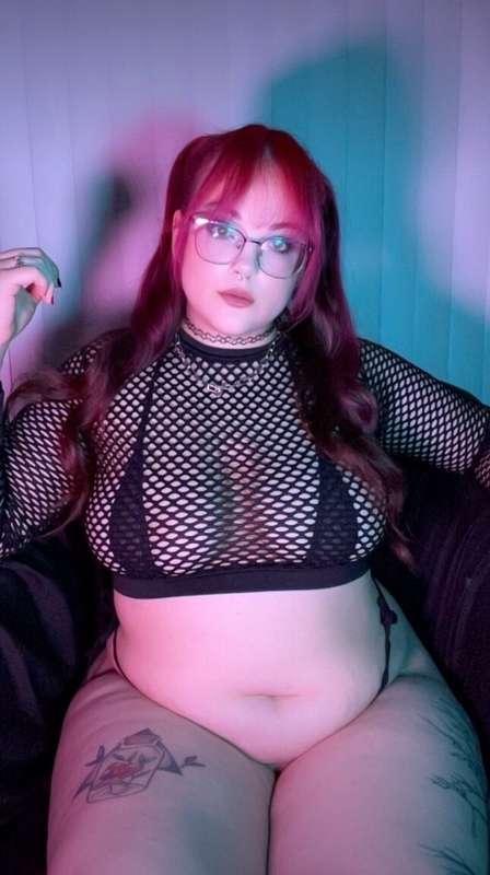 ## @oliviawinters @oliviawinterscalling lovers of sexy, thic..