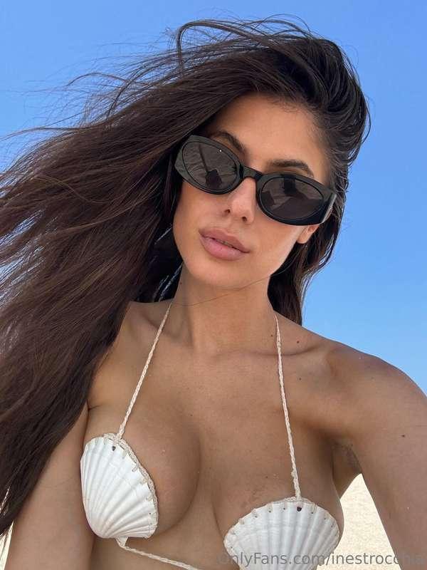 HI GUYS 💋💋 IF YOU ARE ONLINE TOO … LETS HAVE A TALK 💋💋 THE F..