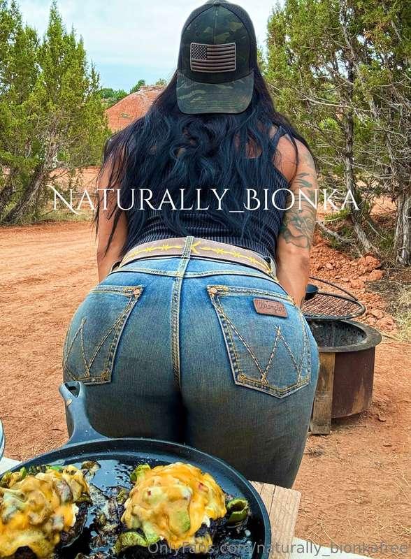 Dinner and dessert 🤭🤤