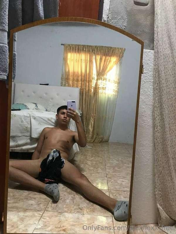 alexflexx_free image #1