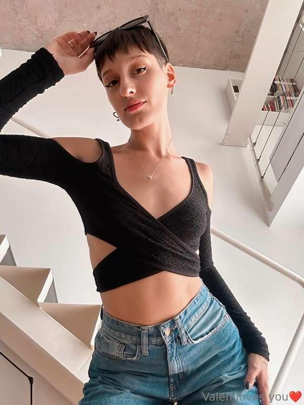 ## It's your lucky day if you like this pic, happy day😋💋 
Th..