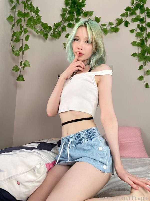 summer outfit 🩵 (I want more miniskirts T^T )

#teen #egirl #cute #amateur #daddysgirl #young #fyp