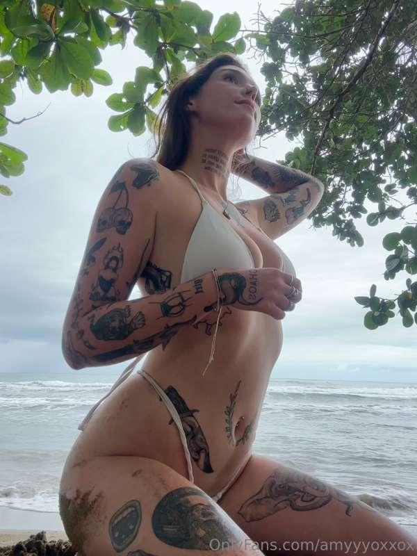 Drop some of your dirty fantasies in the comments, i want to..
