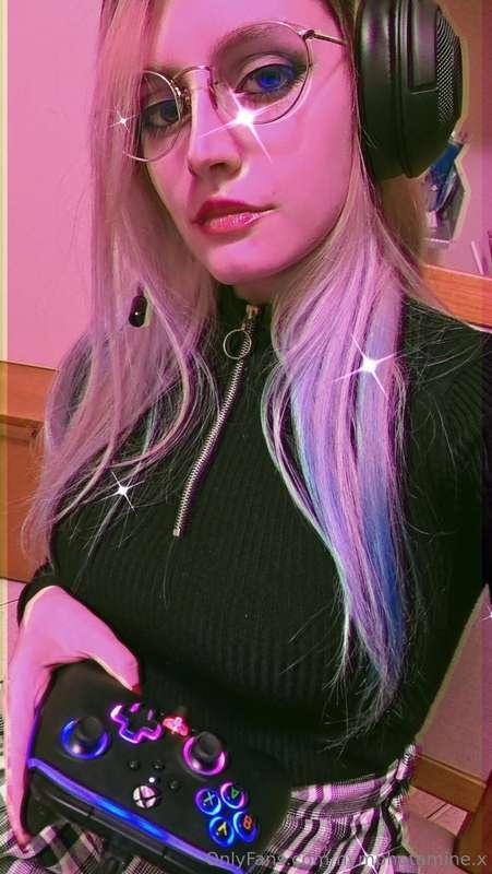Hiii 💕I came across this old selfie from back when my hair w..