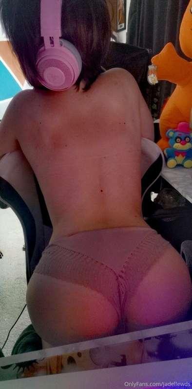 I snuck into your house to play games, you joining?