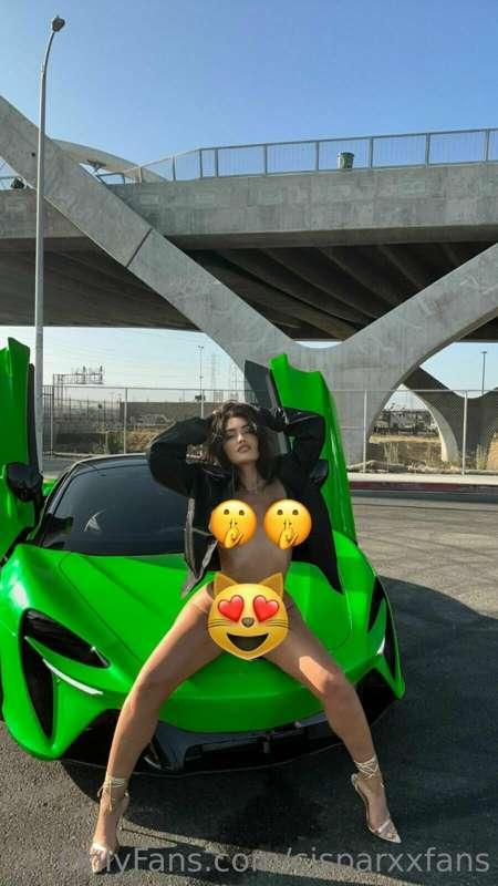 Start your engine! 😈 Check your DM bb! 🥰