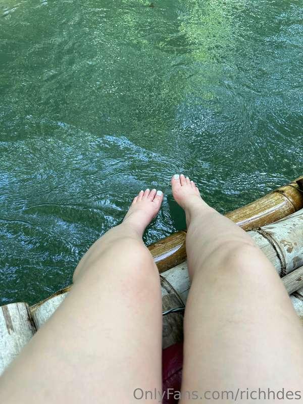 Floating in Jamaica 🇯🇲 😍